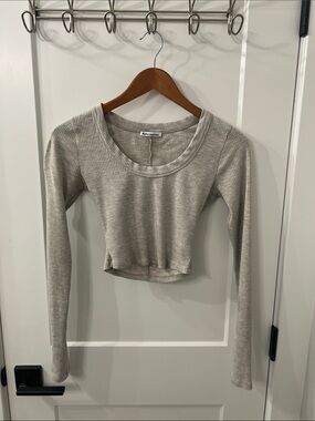 Reformation Ribbed Long-Sleeve Crop Top in Light Gray